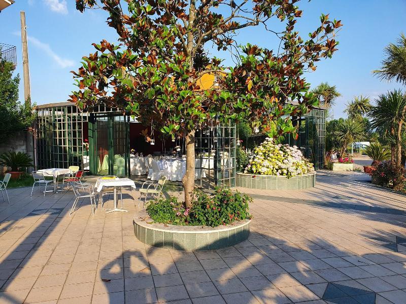 Hotel Ristorante La Campagnola カッシーノ エクステリア 写真
