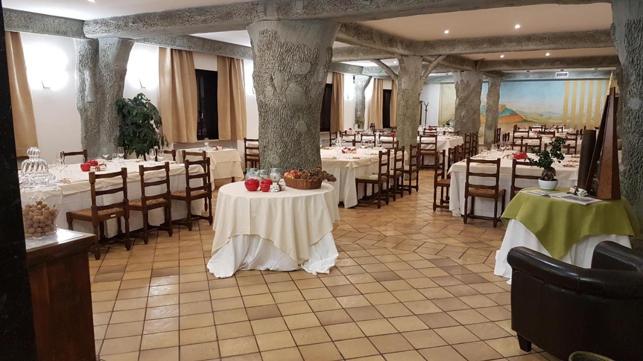 Hotel Ristorante La Campagnola カッシーノ エクステリア 写真