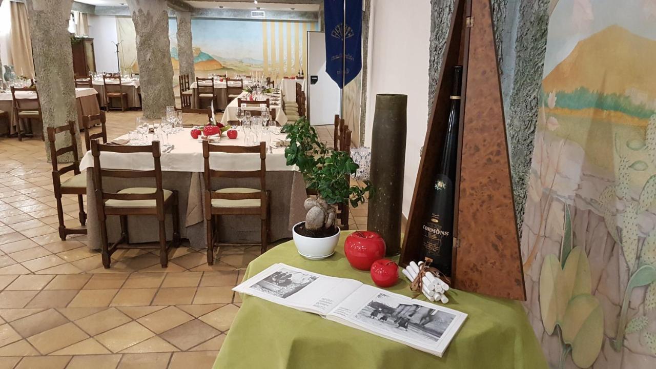Hotel Ristorante La Campagnola カッシーノ エクステリア 写真